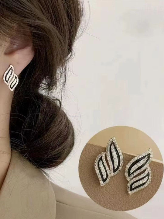 Earrings (Casual)